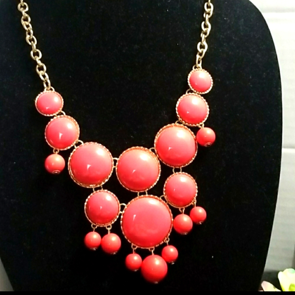 Statement bubble necklace